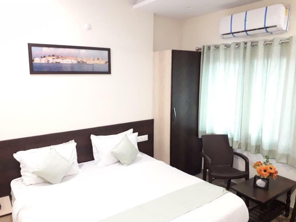 Vardan Villa Udaipur Eksteriør billede
